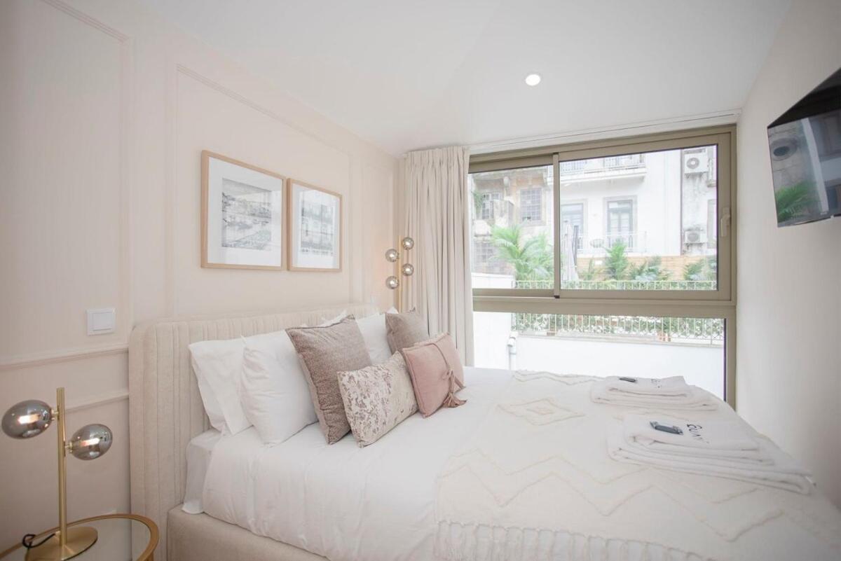 Liiiving In Porto - Soho Urban Retreat Apartment ภายนอก รูปภาพ