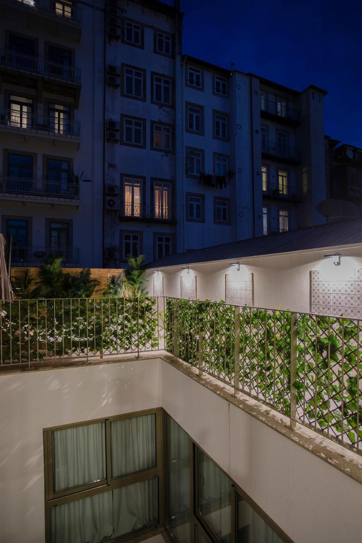 Liiiving In Porto - Soho Urban Retreat Apartment ภายนอก รูปภาพ