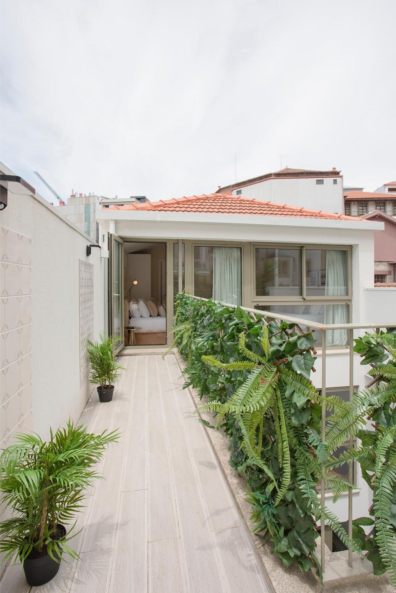 Liiiving In Porto - Soho Urban Retreat Apartment ภายนอก รูปภาพ