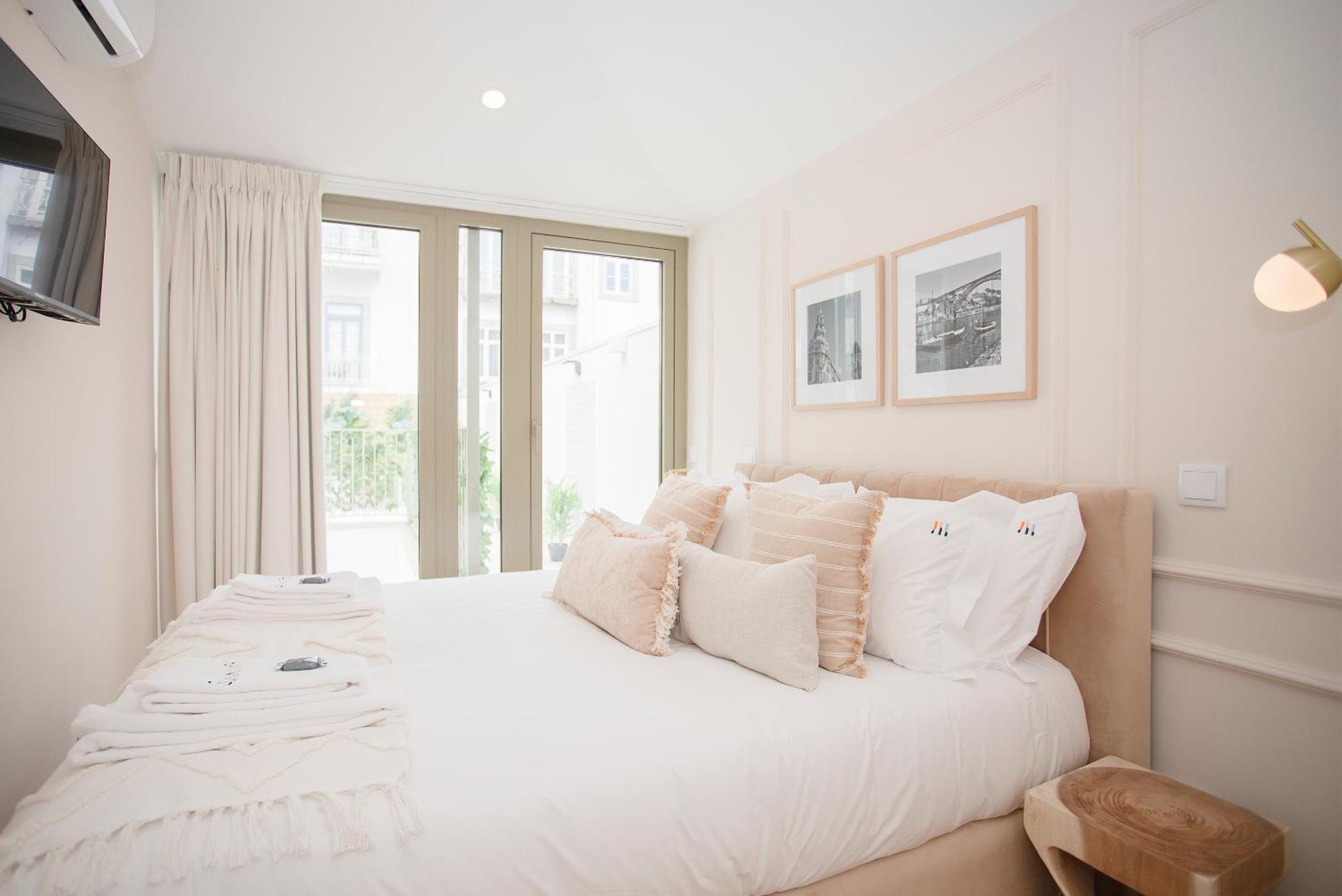 Liiiving In Porto - Soho Urban Retreat Apartment ภายนอก รูปภาพ